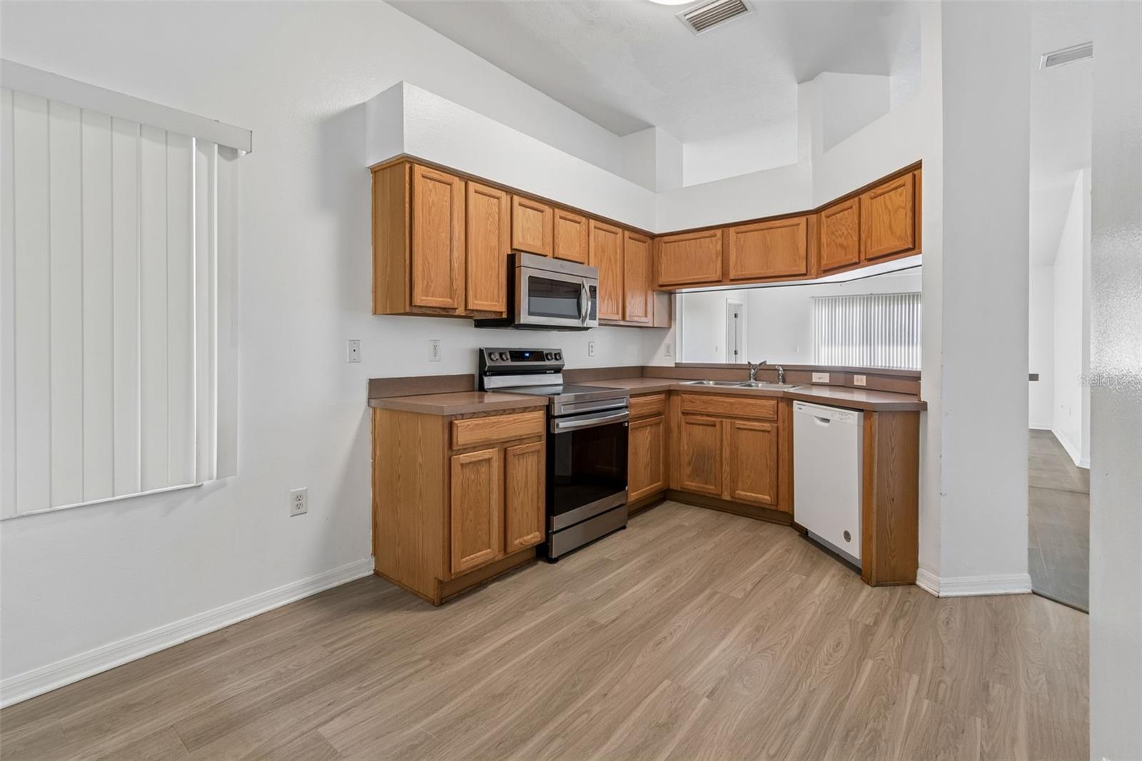 Image 29 of 67 For 7643 Weehawken Drive