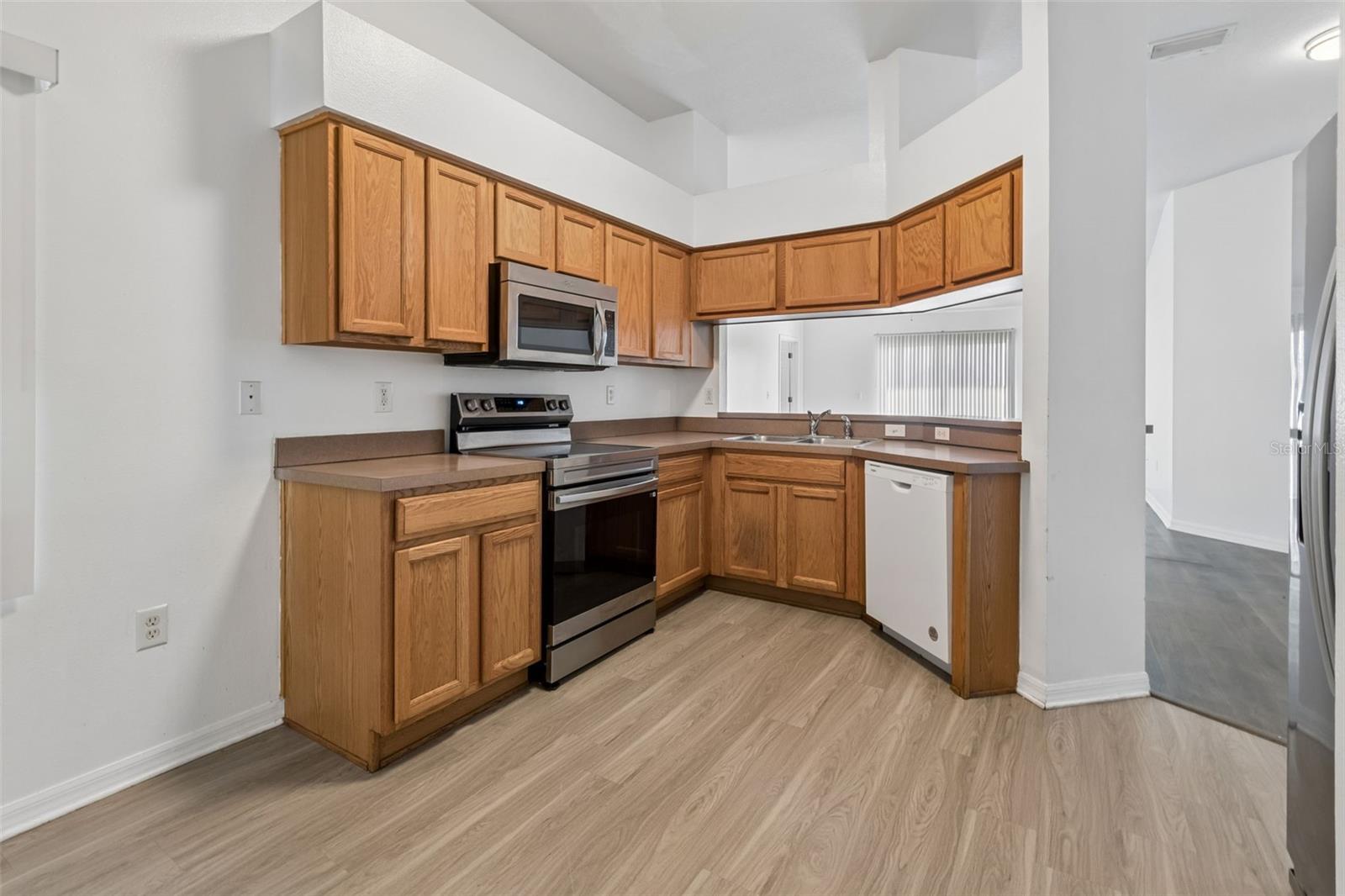 Image 33 of 67 For 7643 Weehawken Drive