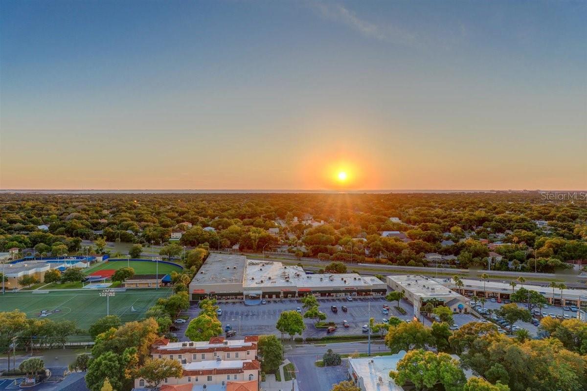 Image 10 of 87 For 3301 Bayshore Boulevard 2207b