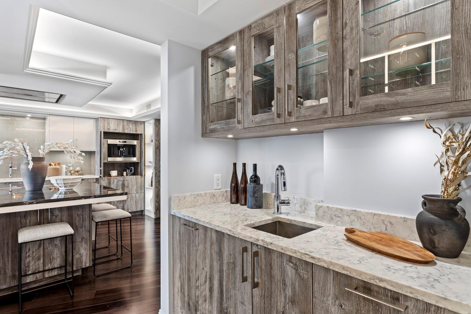 Image 20 of 87 For 3301 Bayshore Boulevard 2207b