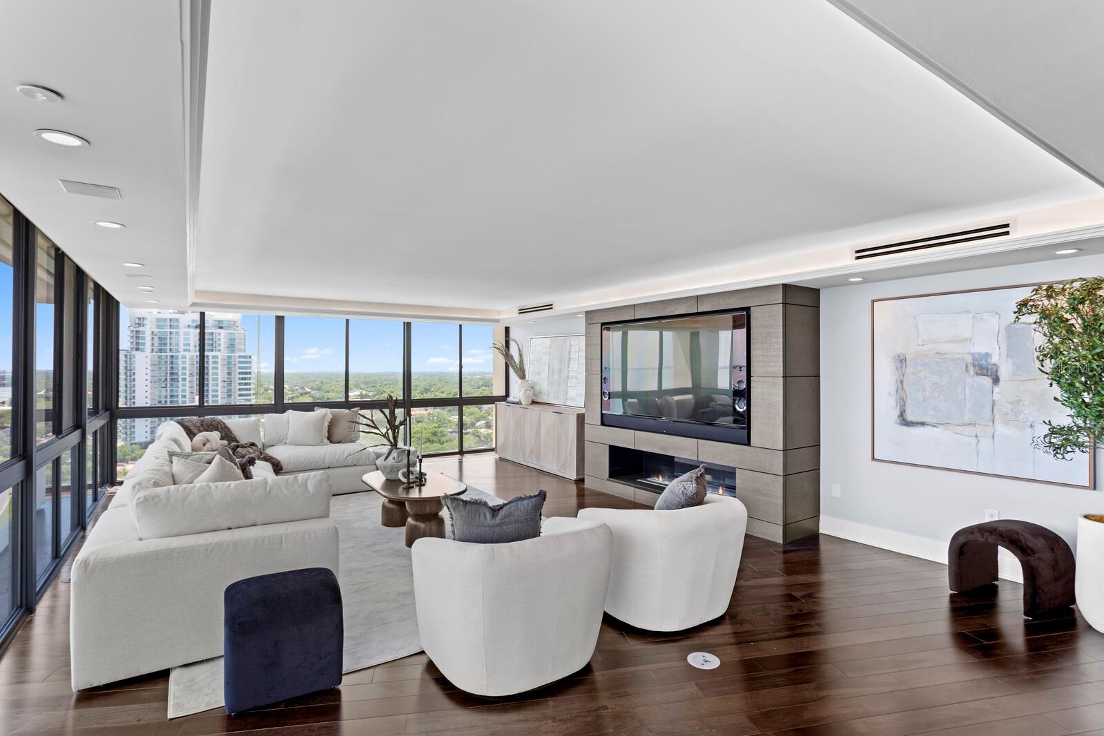 Image 28 of 87 For 3301 Bayshore Boulevard 2207b