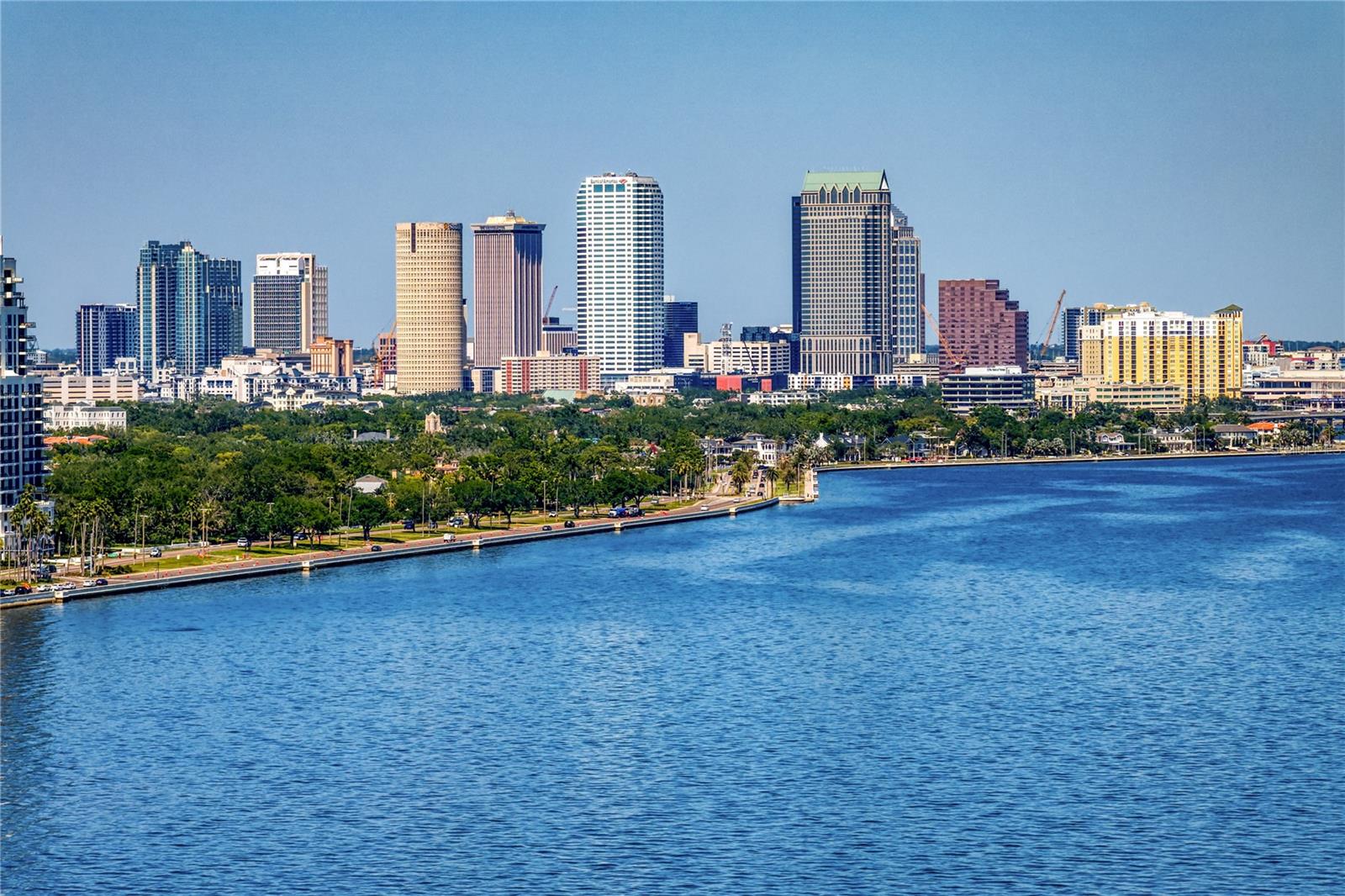 Image 31 of 87 For 3301 Bayshore Boulevard 2207b