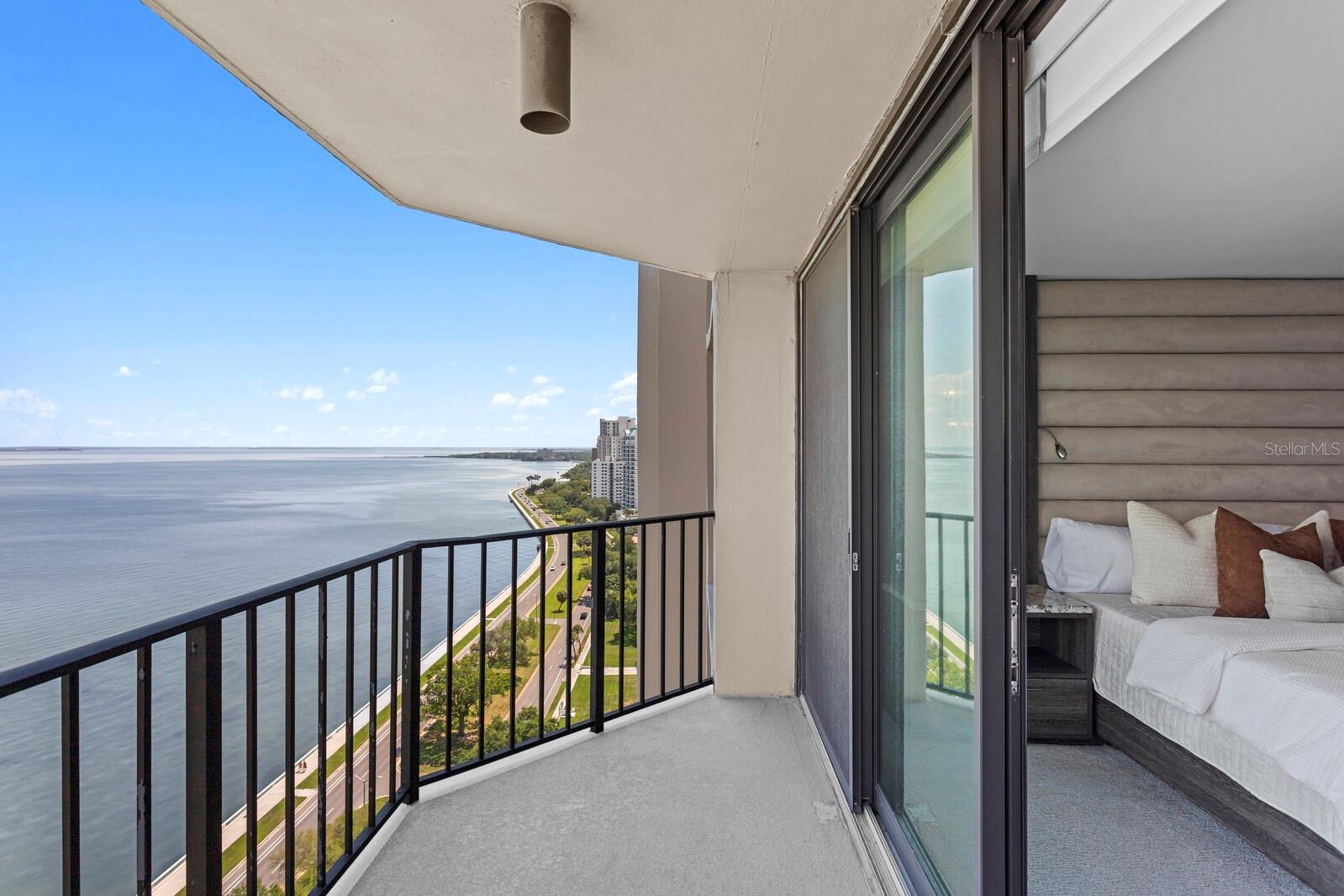 Image 42 of 87 For 3301 Bayshore Boulevard 2207b