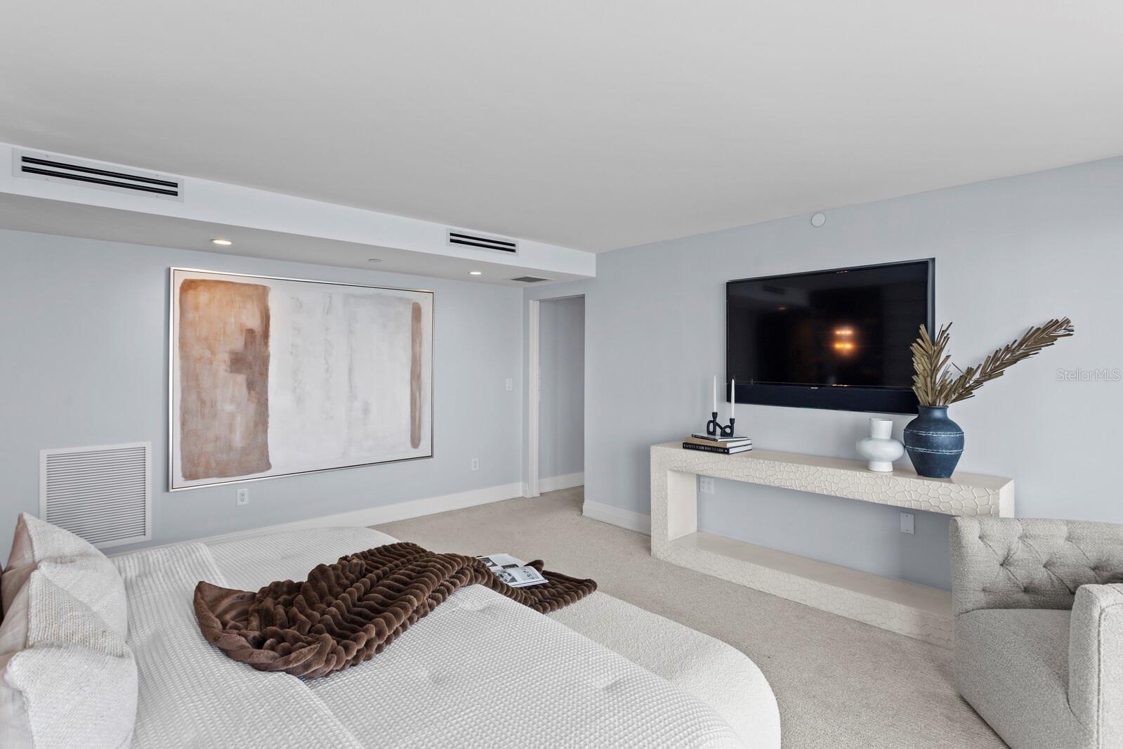 Image 48 of 87 For 3301 Bayshore Boulevard 2207b