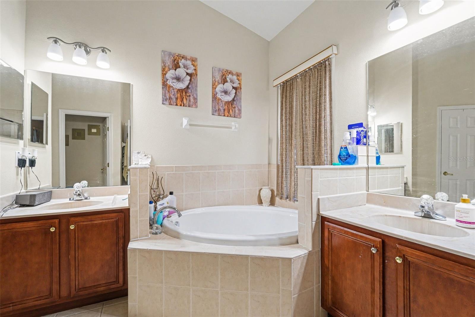 Image 17 of 26 For 10864 Cory Lake Drive