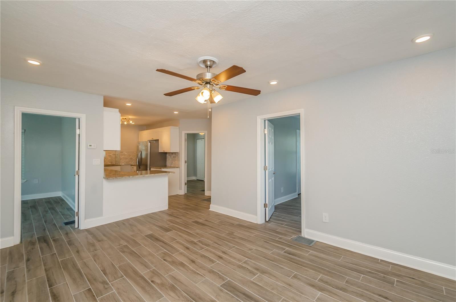 Image 10 of 25 For 2401 2nd Avenue N