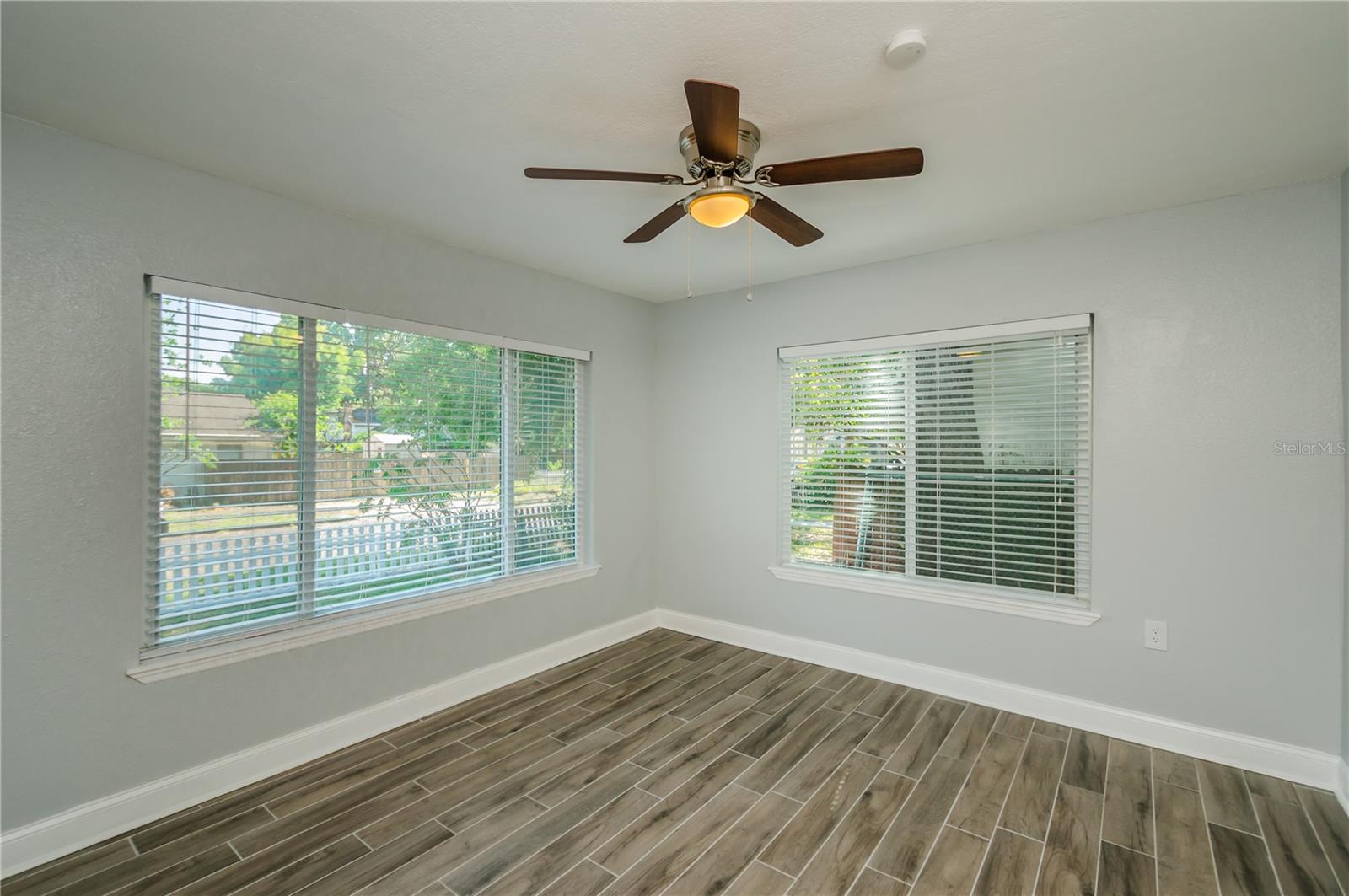 Image 12 of 25 For 2401 2nd Avenue N