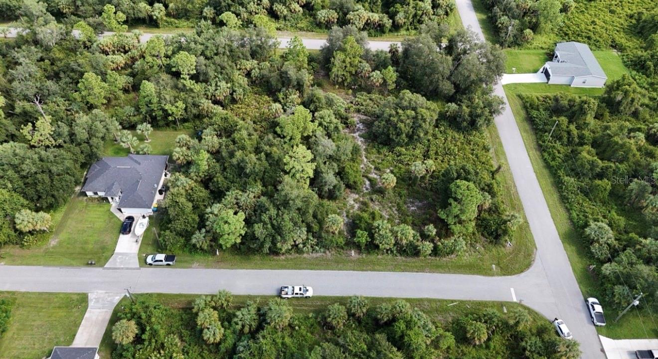 Image 4 of 100 For 18464, 18472, 18482 Lansford Avenue