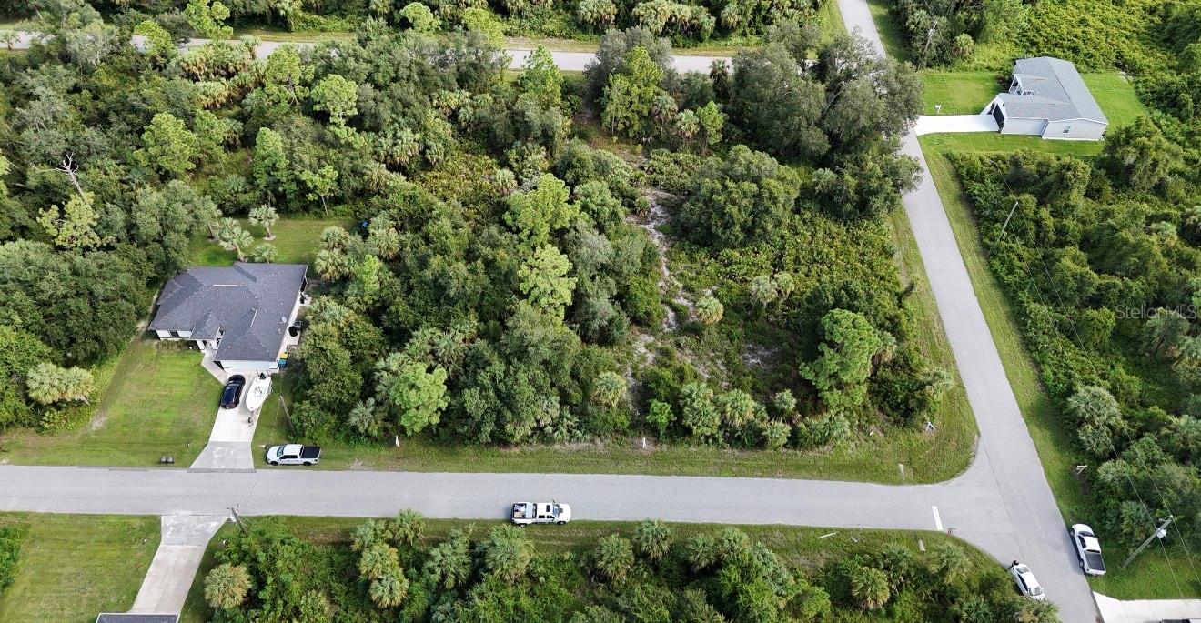 Image 7 of 100 For 18464, 18472, 18482 Lansford Avenue