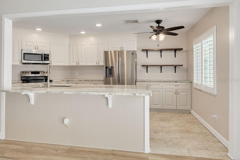 Image 10 of 38 For 2162 Cypress Point Drive N