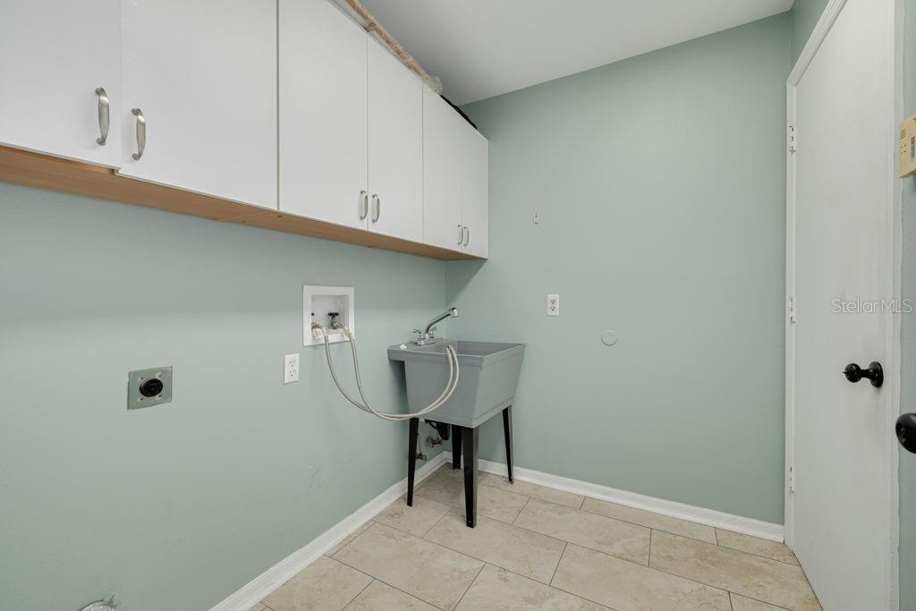 Image 22 of 38 For 2162 Cypress Point Drive N