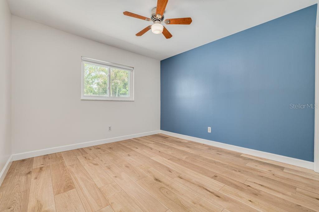 Image 27 of 38 For 2162 Cypress Point Drive N