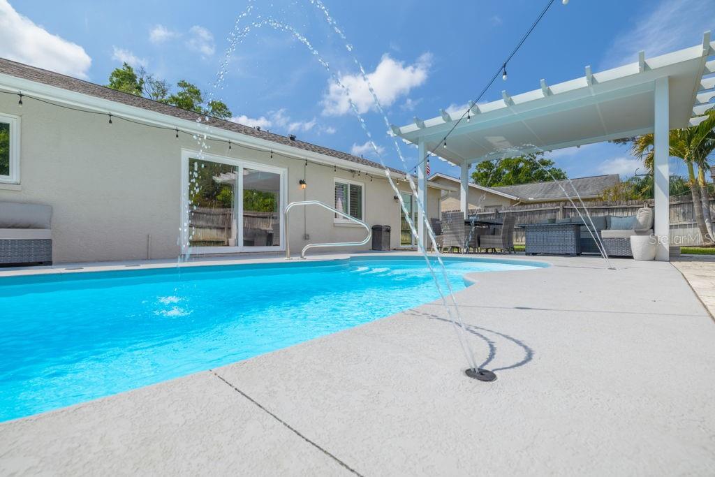 Image 35 of 38 For 2162 Cypress Point Drive N