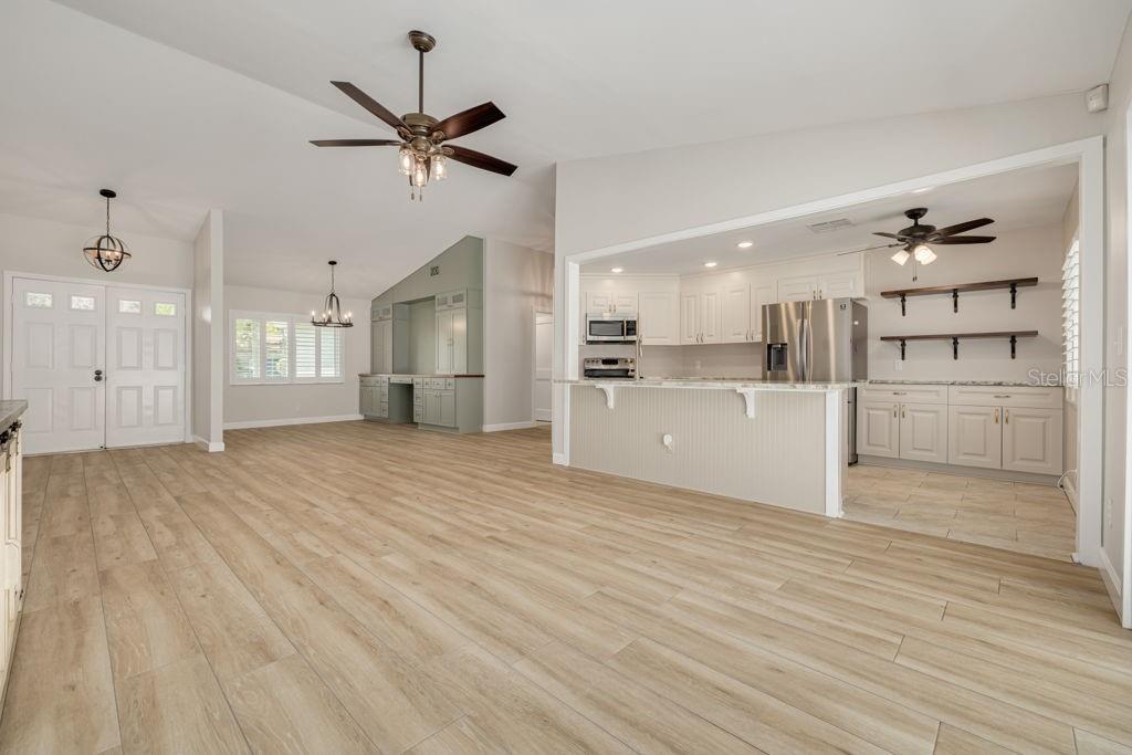 Image 9 of 38 For 2162 Cypress Point Drive N