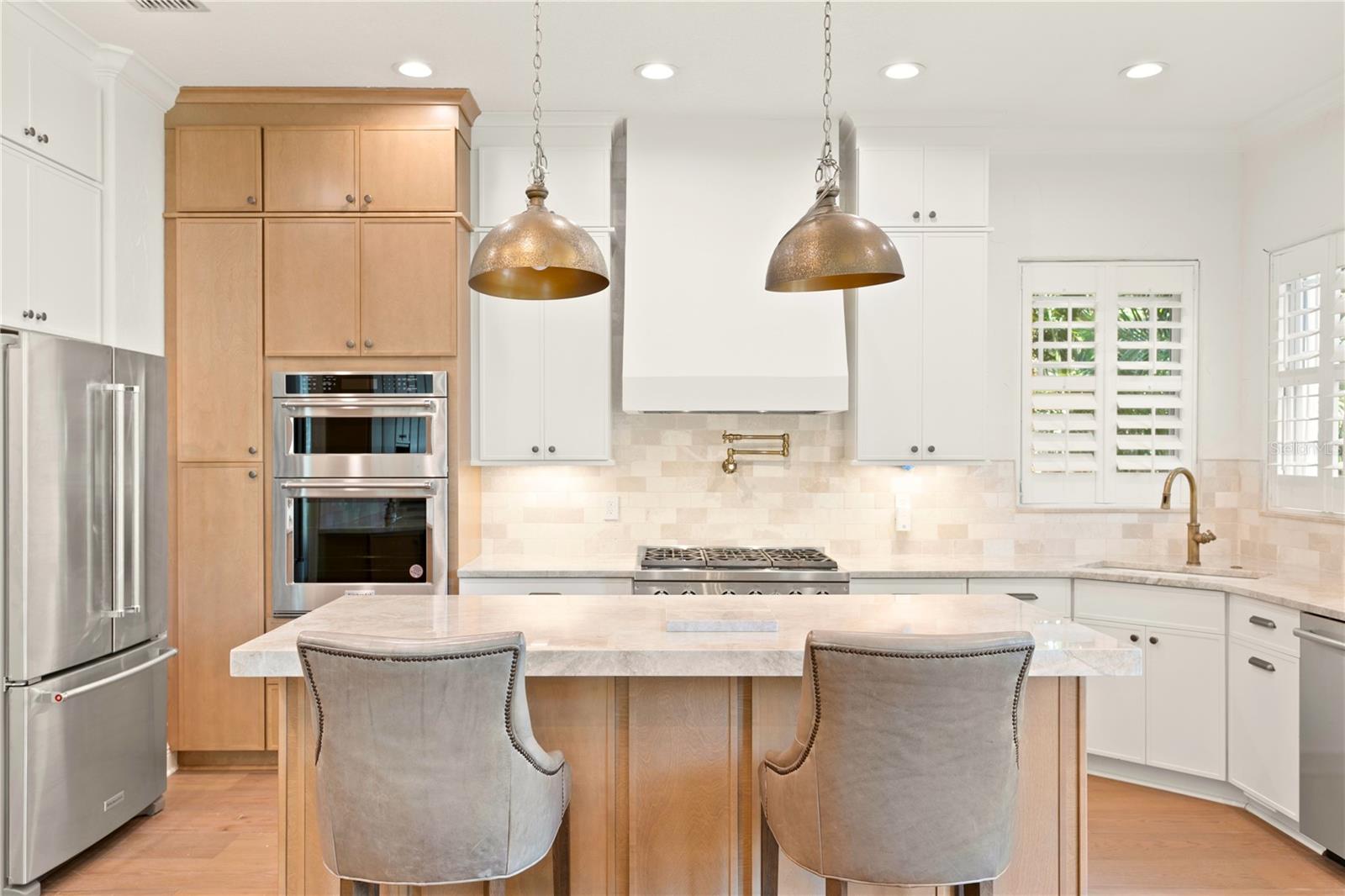 Listing photo id 9 for 2936 Knights Avenue B