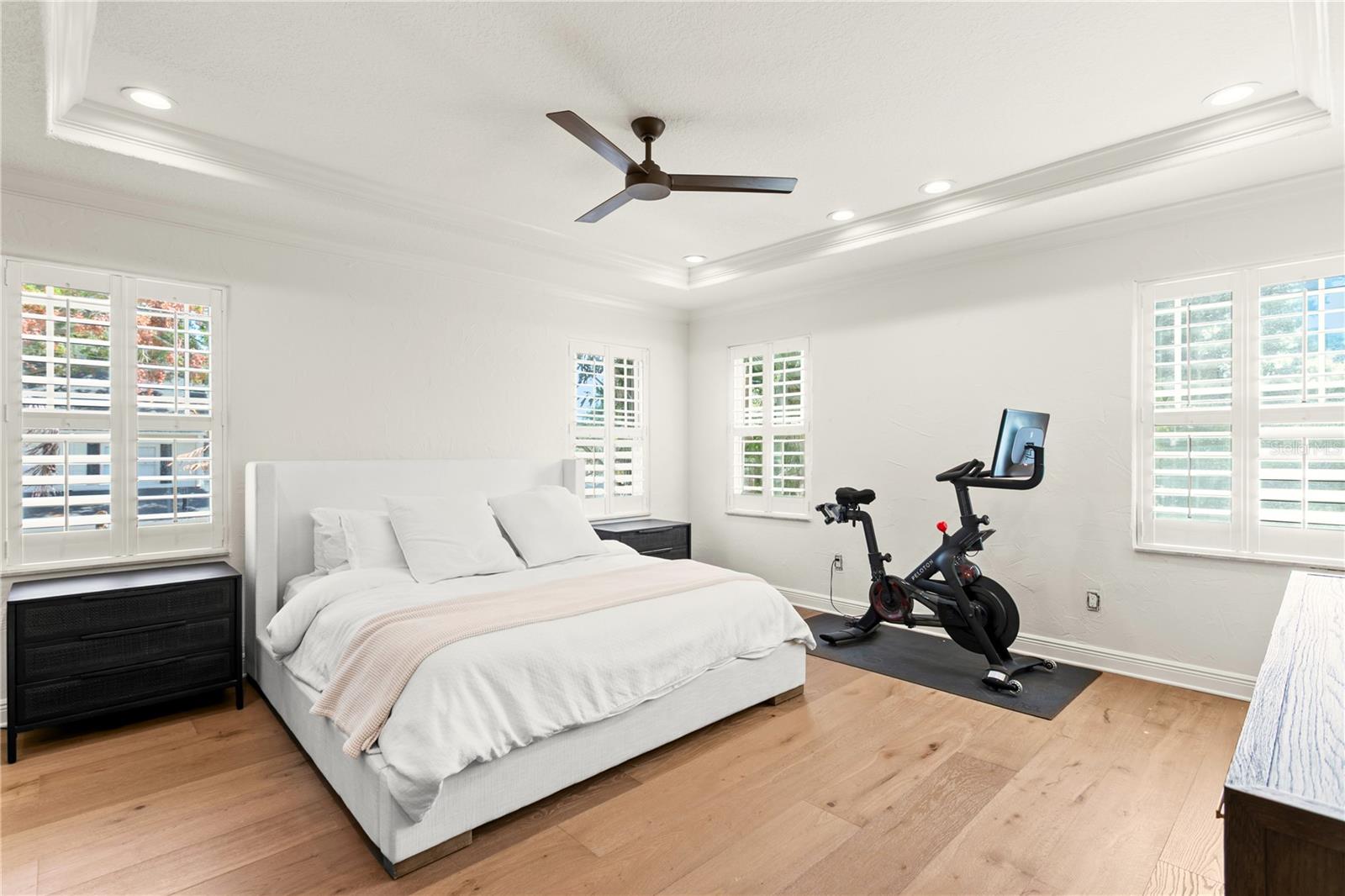 Listing photo id 17 for 2936 Knights Avenue B