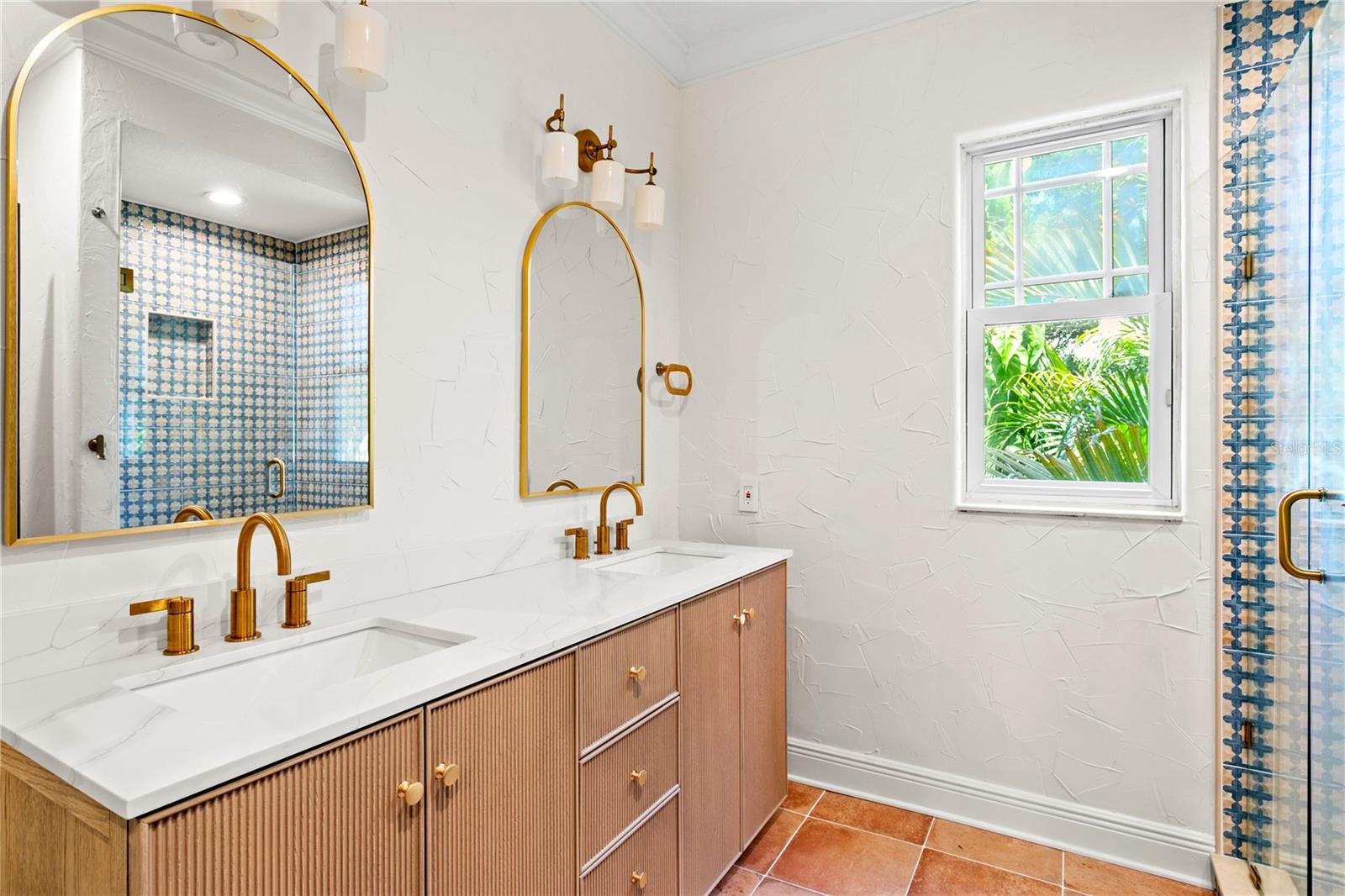 Listing photo id 26 for 2936 Knights Avenue B