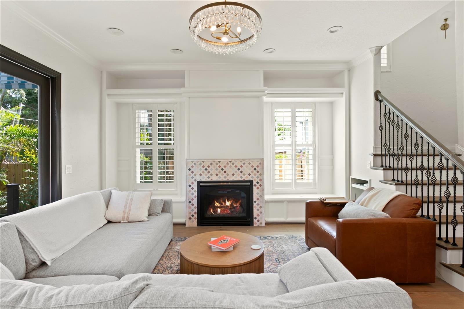 Listing photo id 1 for 2936 Knights Avenue B