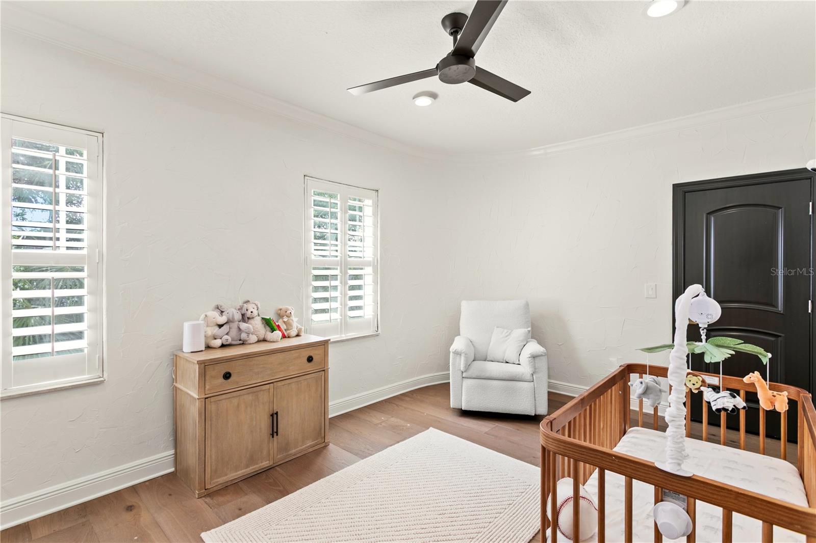 Listing photo id 28 for 2936 Knights Avenue B