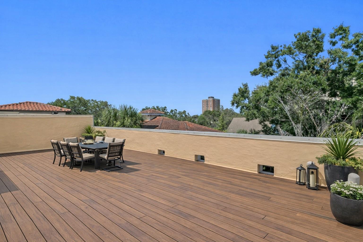 Listing photo id 32 for 2936 Knights Avenue B