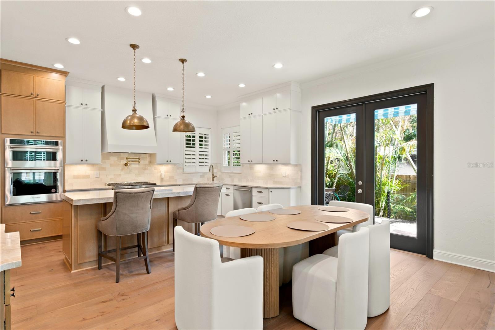 Listing photo id 6 for 2936 Knights Avenue B