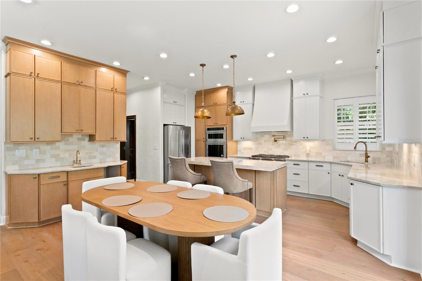 Listing photo id 7 for 2936 Knights Avenue B