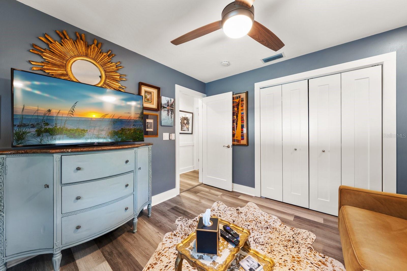 Listing photo id 13 for 140 Highland Avenue