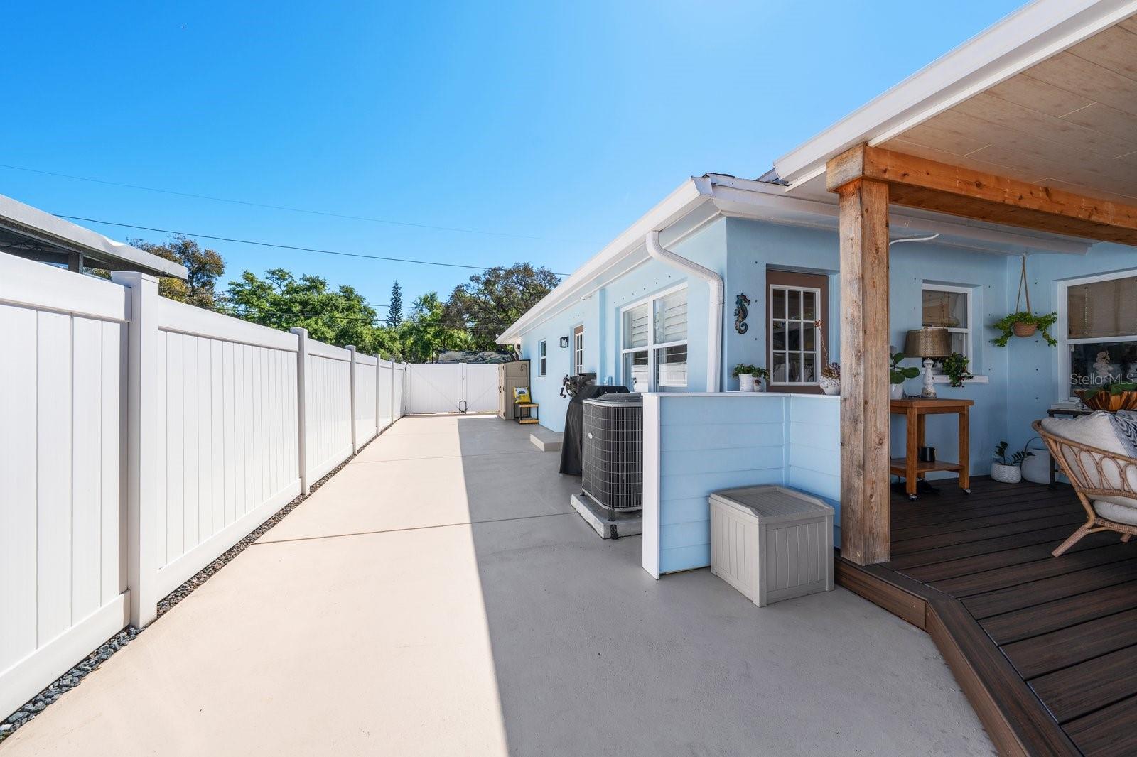 Listing photo id 23 for 140 Highland Avenue