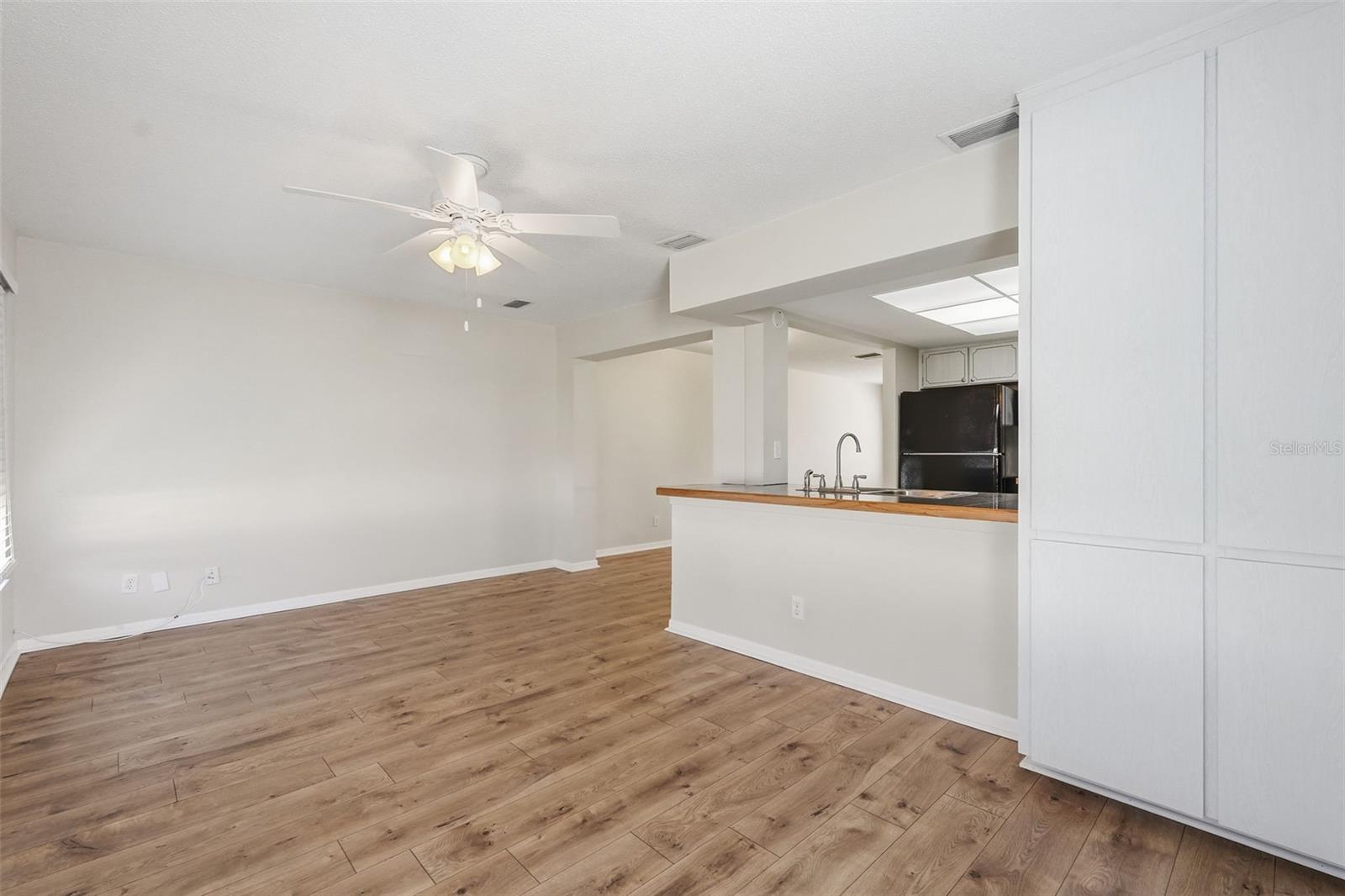 Image 18 of 39 For 9501 45th Way N