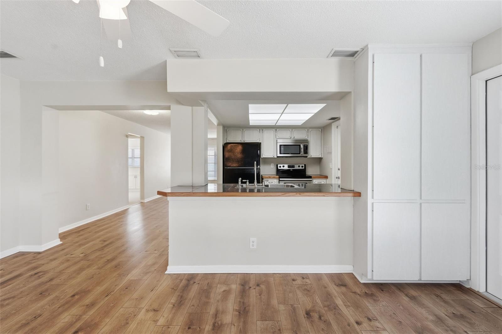 Image 19 of 39 For 9501 45th Way N