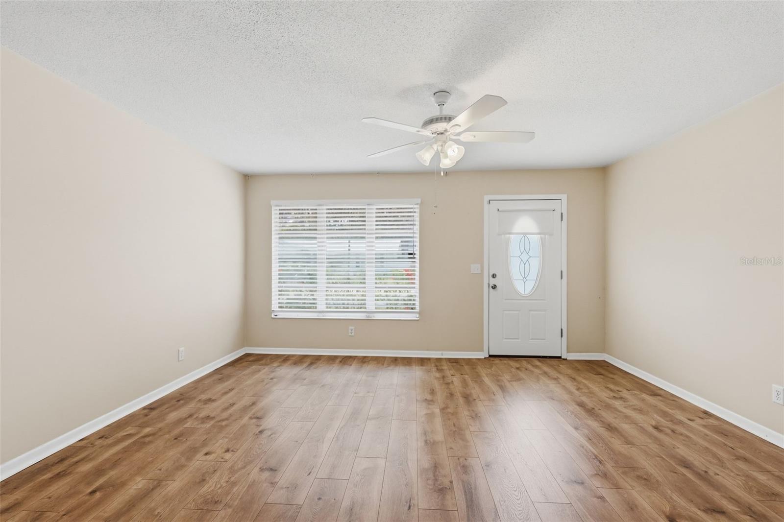 Image 6 of 39 For 9501 45th Way N