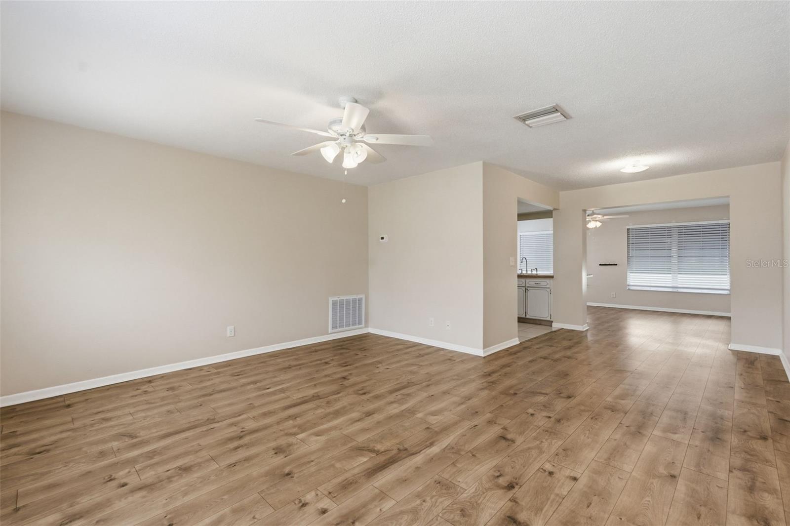 Image 8 of 39 For 9501 45th Way N