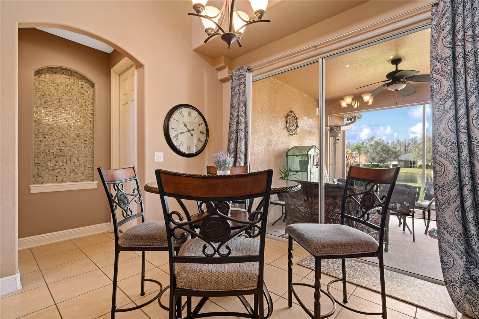 Image 15 of 66 For 1615 Beaconsfield Drive