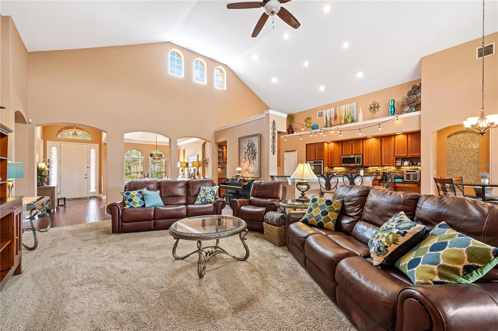 Image 20 of 66 For 1615 Beaconsfield Drive