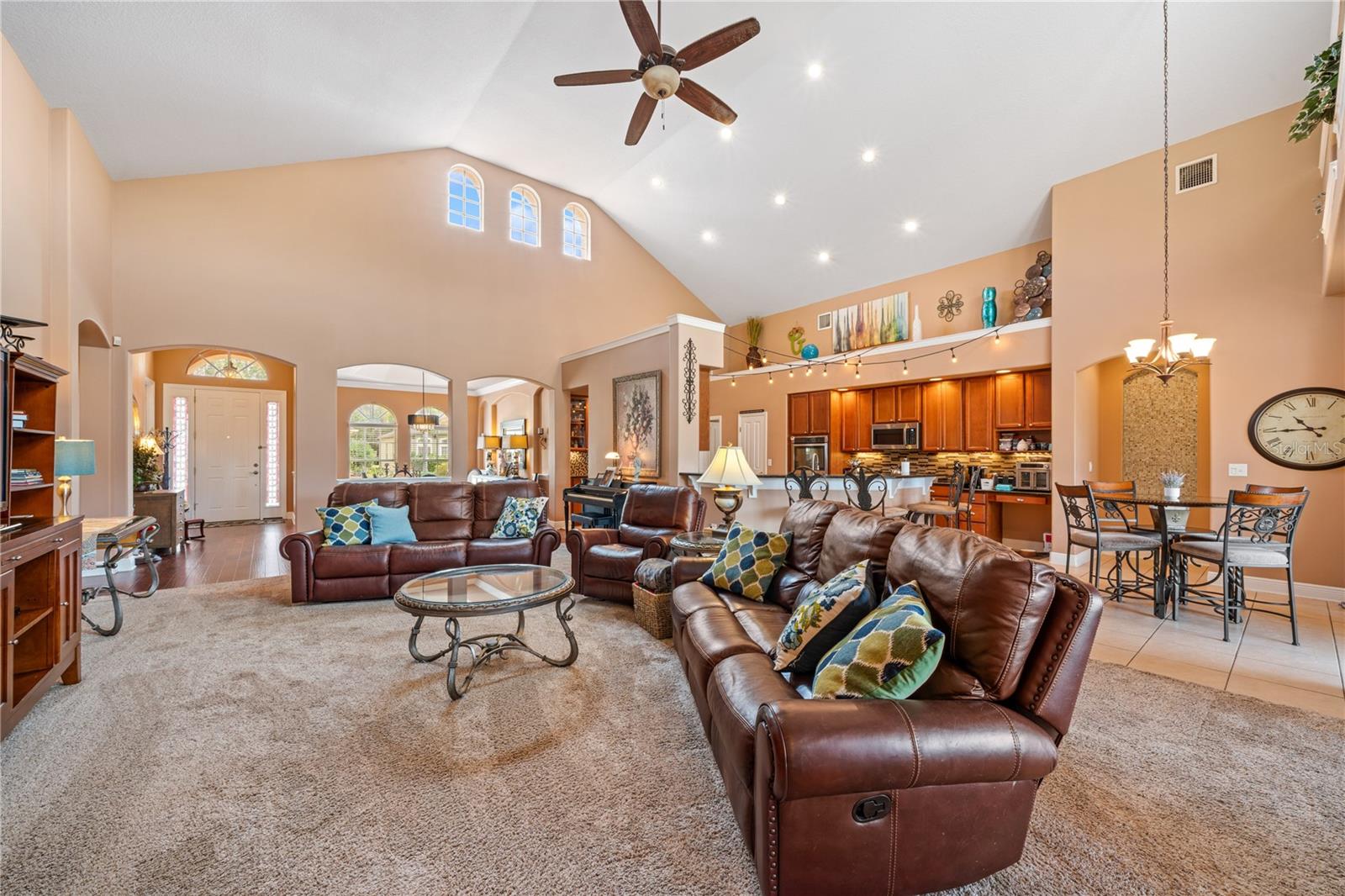 Image 21 of 66 For 1615 Beaconsfield Drive