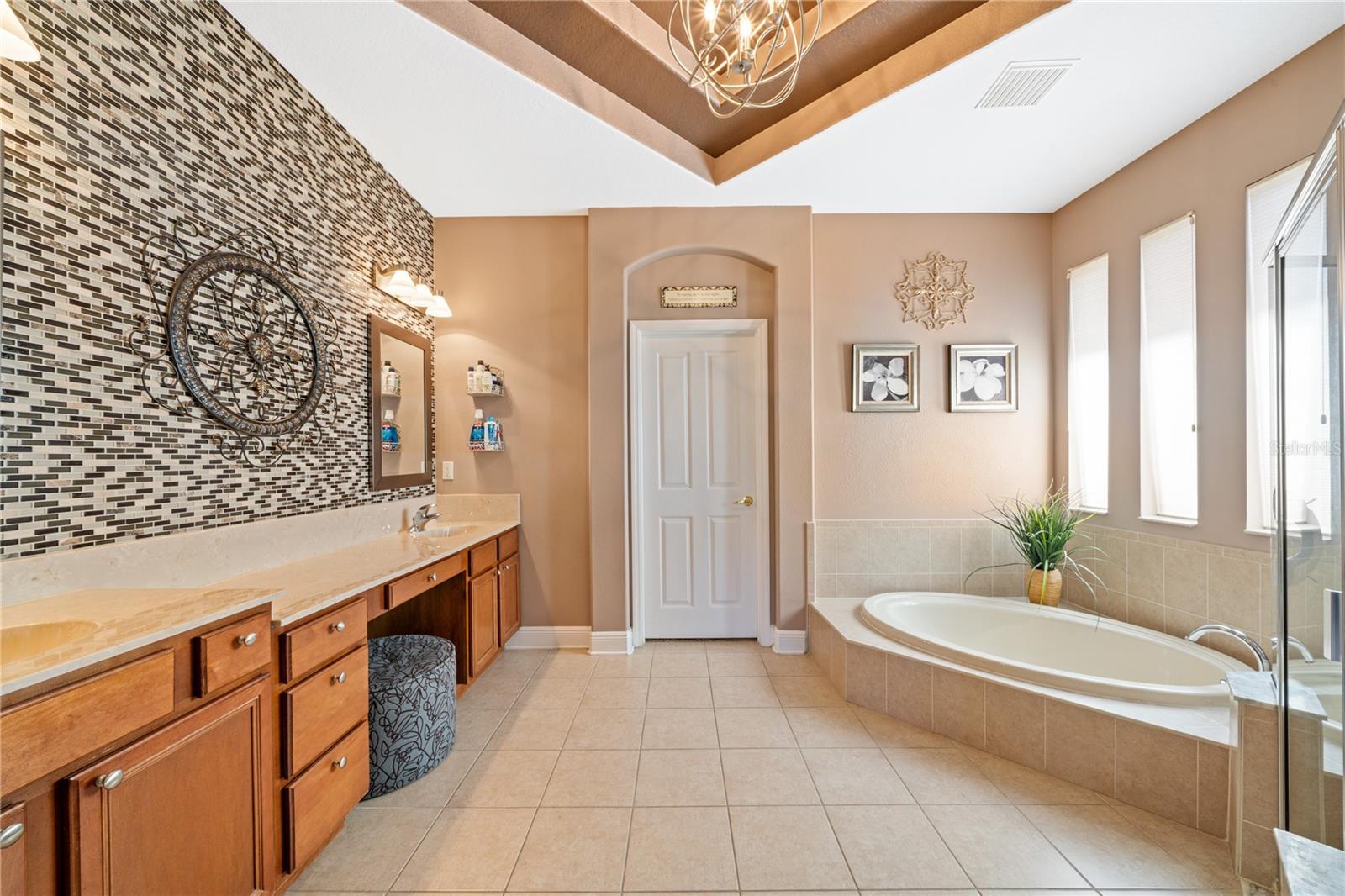 Image 34 of 66 For 1615 Beaconsfield Drive