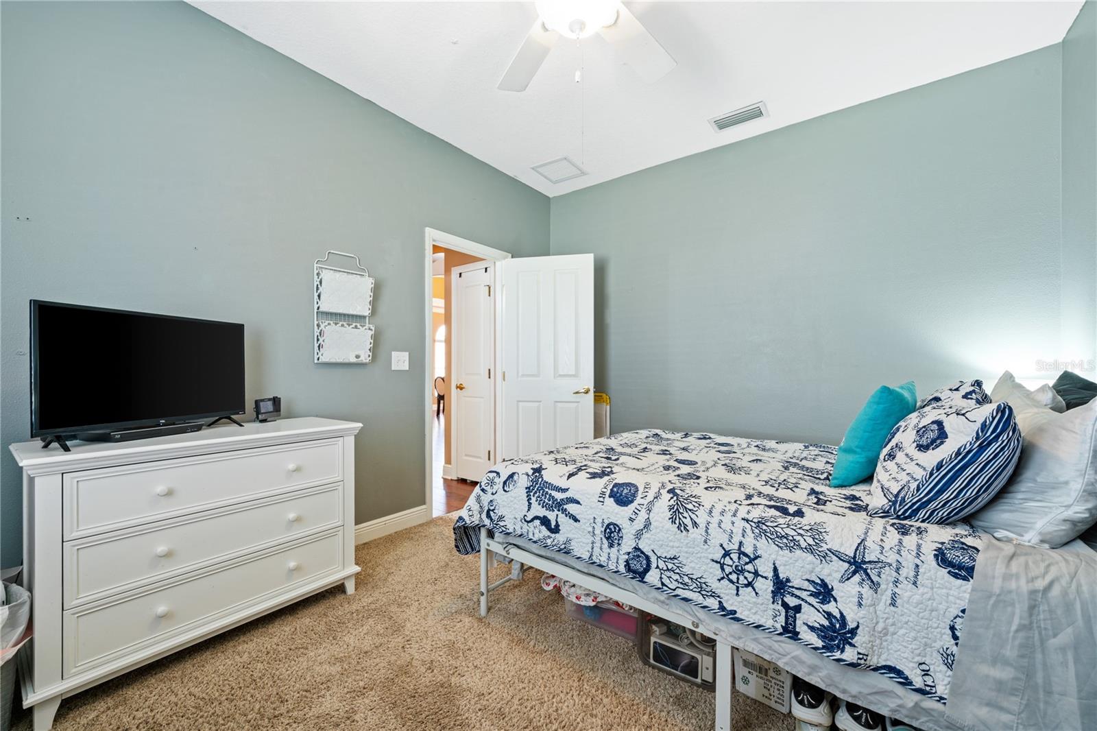 Image 40 of 66 For 1615 Beaconsfield Drive