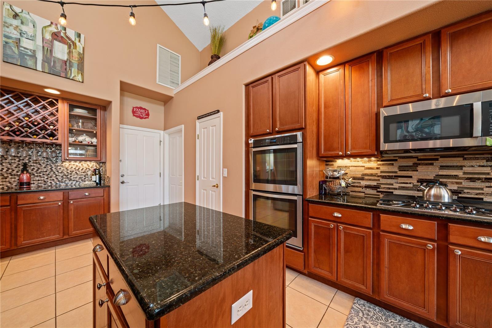 Image 9 of 66 For 1615 Beaconsfield Drive