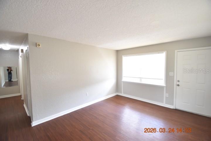 Image 10 of 27 For 4006 Paris Street