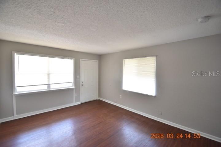 Image 11 of 27 For 4006 Paris Street