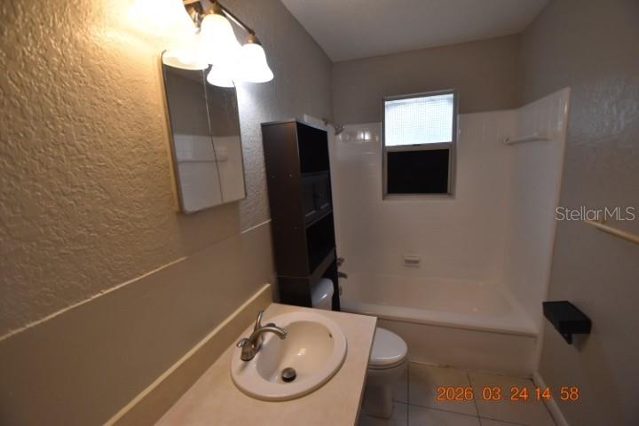 Image 27 of 27 For 4006 Paris Street