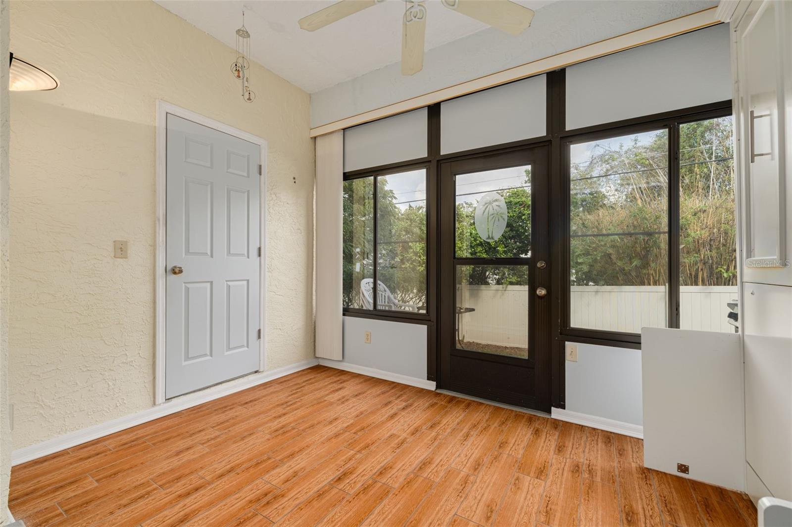 Image 20 of 31 For 3590 Magnolia Ridge Circle C-1103