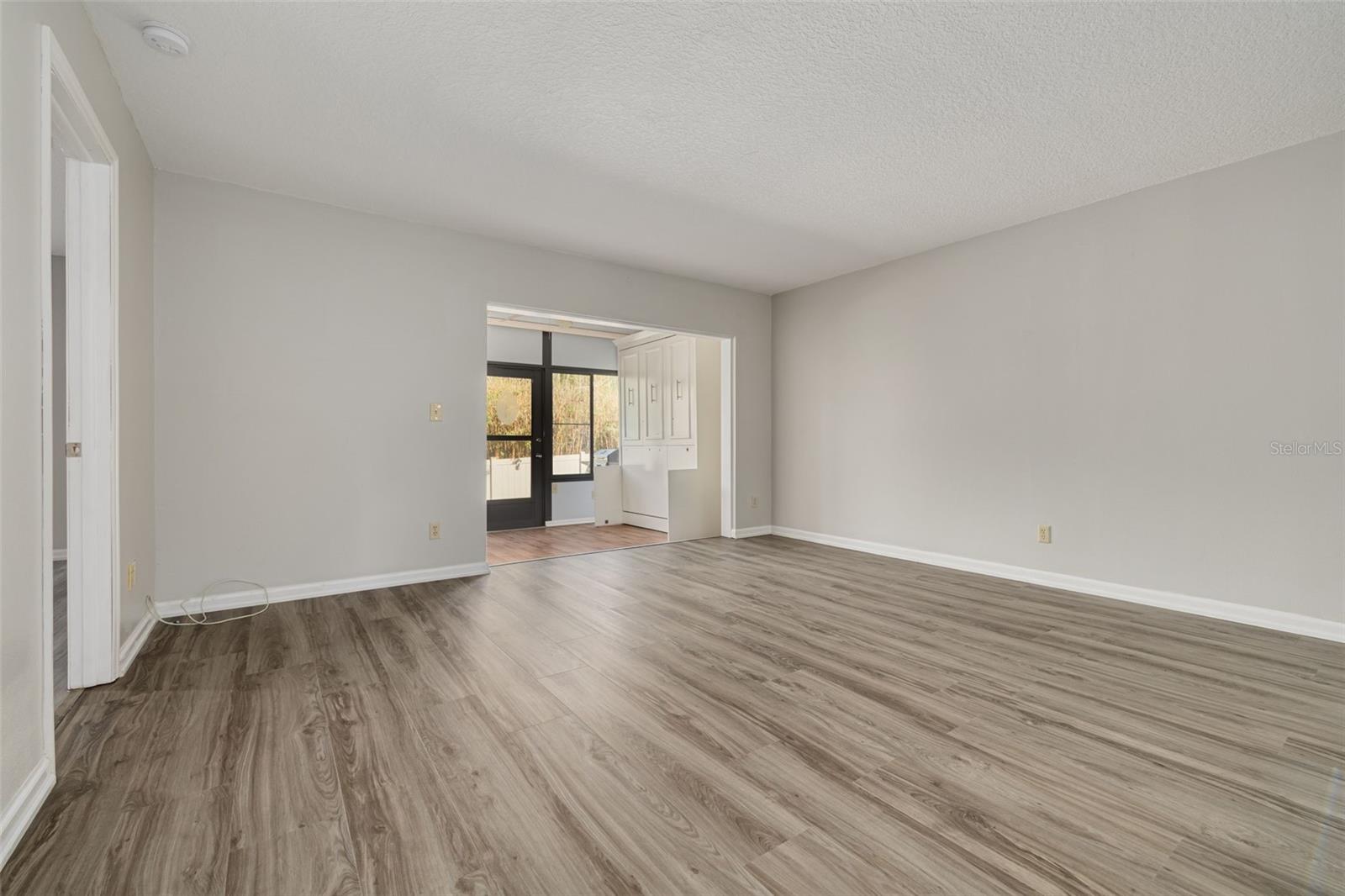 Image 8 of 31 For 3590 Magnolia Ridge Circle C-1103