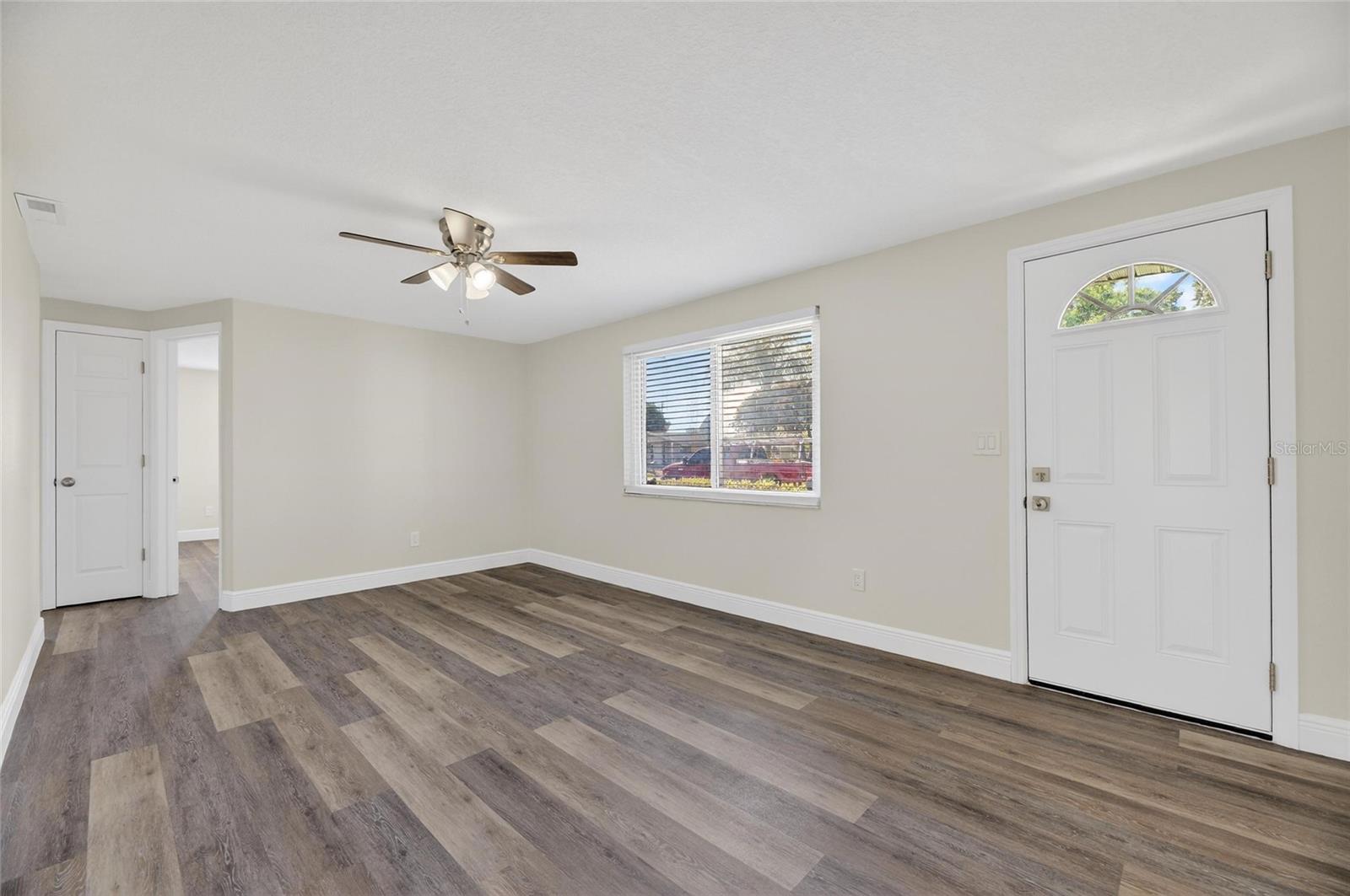 Image 7 of 24 For 4531 Aegean Avenue