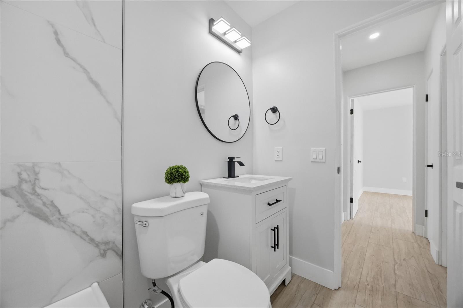 Image 14 of 27 For 6052 Central Avenue