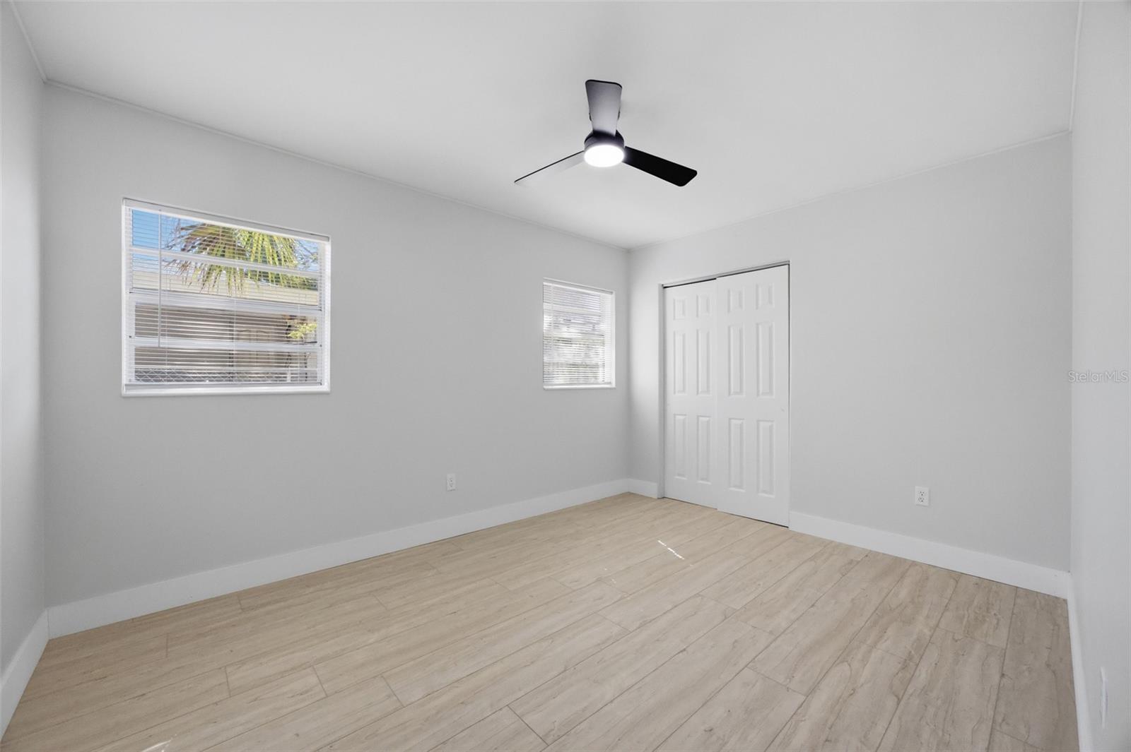 Image 17 of 27 For 6052 Central Avenue