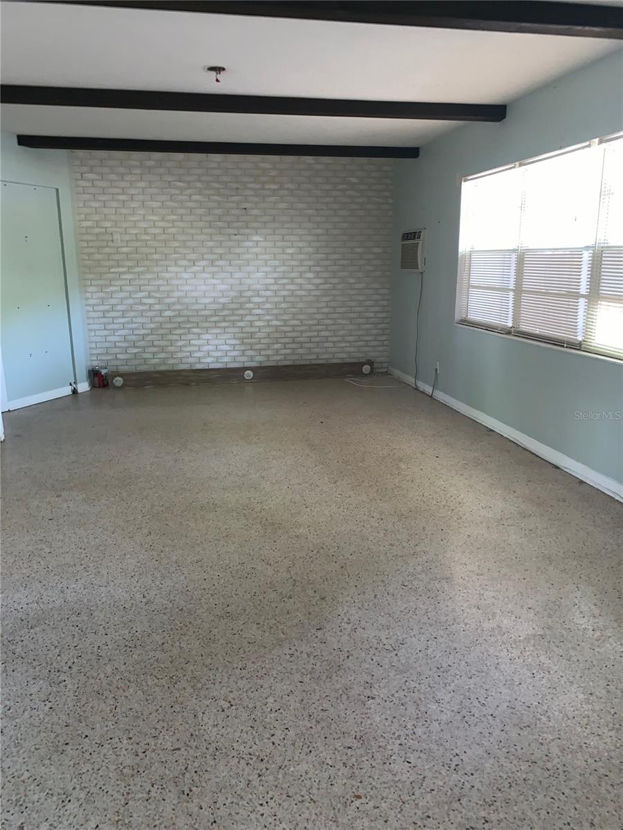 Image 3 of 5 For 4205 10th Avenue