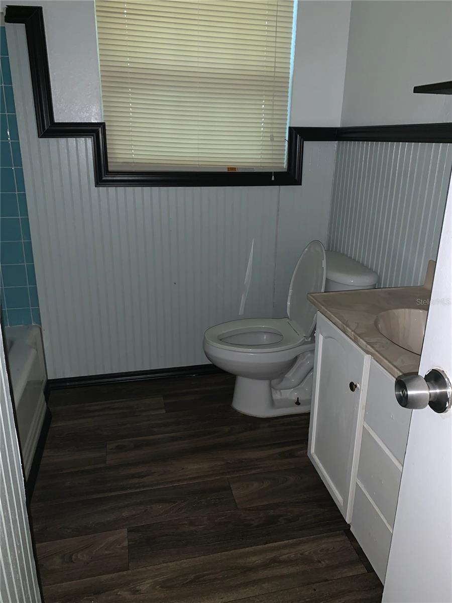 Image 4 of 5 For 4205 10th Avenue