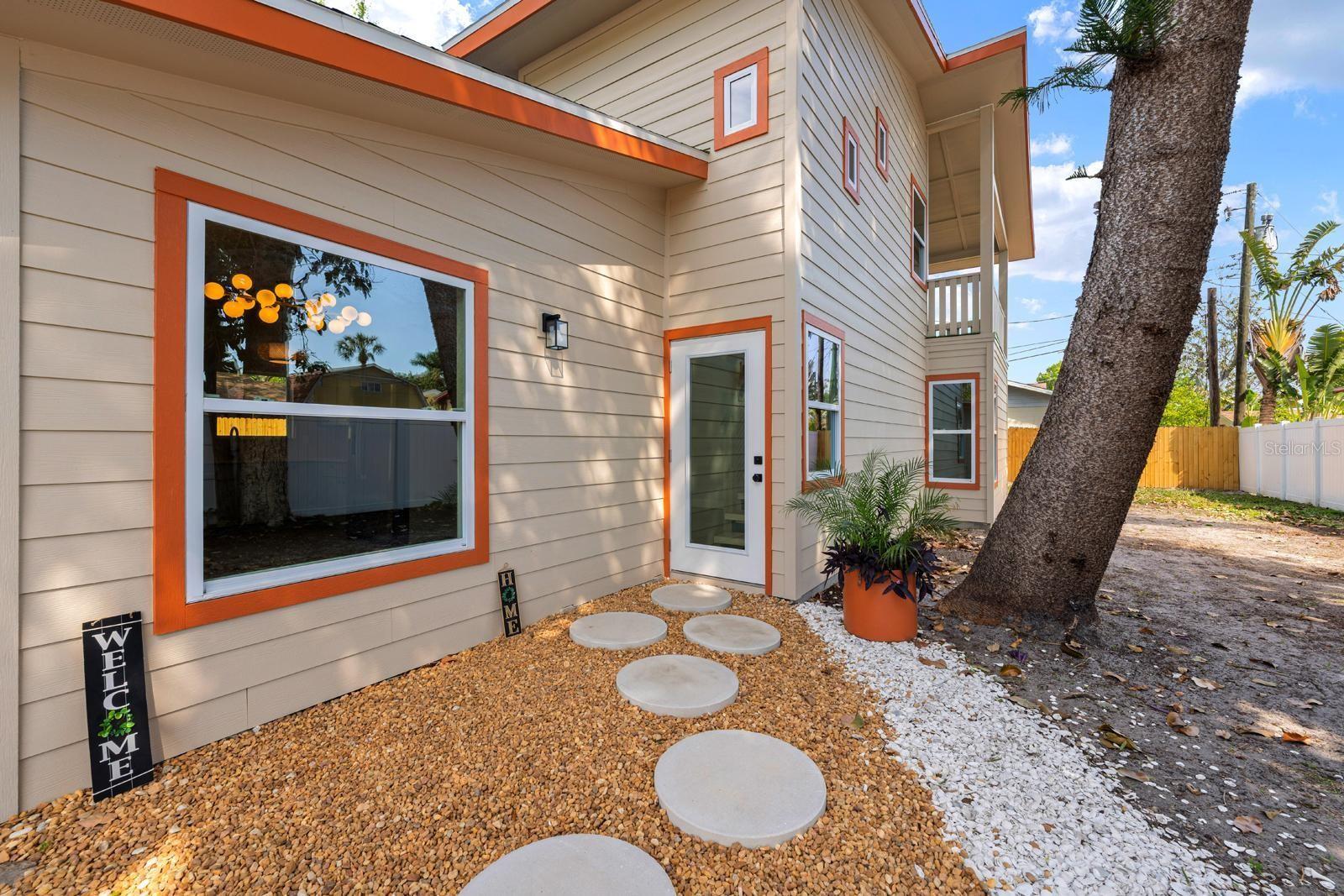 Image 8 of 38 For 419 64th Avenue S