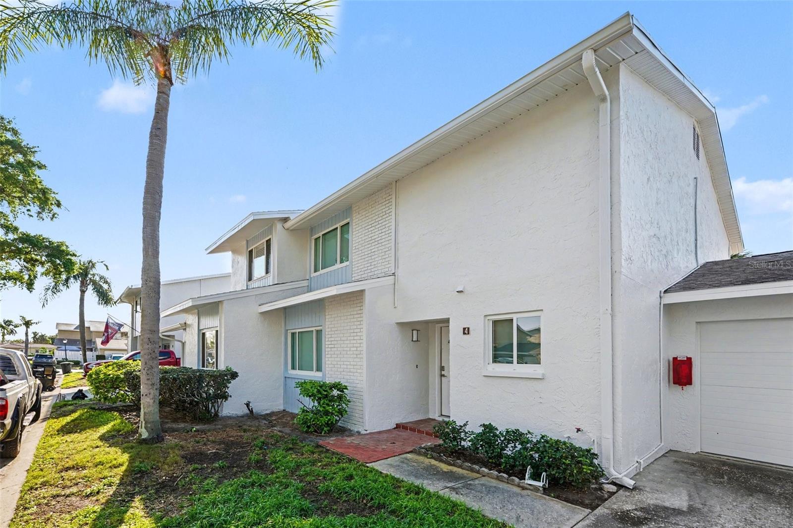 Details for 1640 Cape Hope Avenue Ne 4, ST PETERSBURG, FL 33702